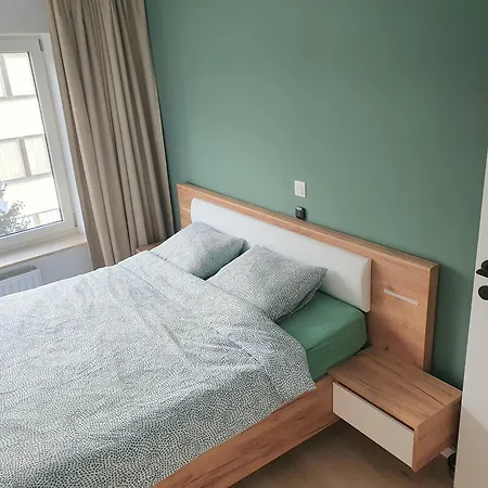 Apartament Skaai Five - Newly Renovated 2 Bedrooms *