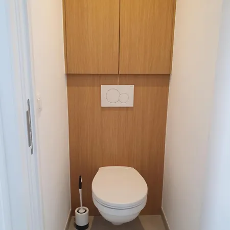 Apartament Skaai Five - Newly Renovated 2 Bedrooms *